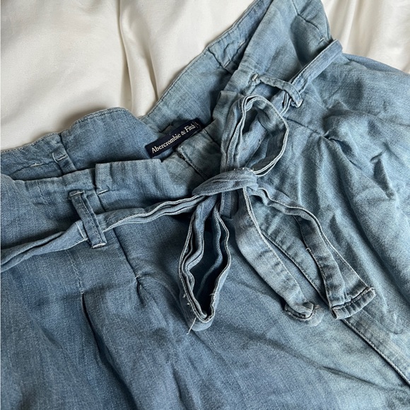 Cotten blend comfy shorts with tie belt from Abercrombie 🩵 - Picture 2 of 8